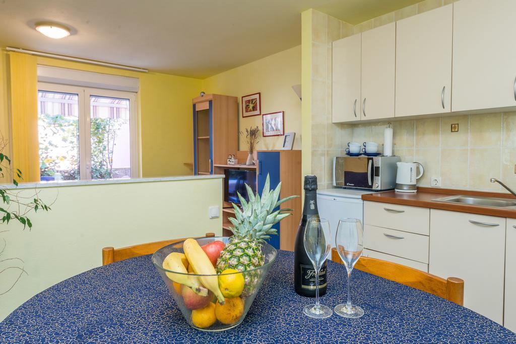 Apartment Stipic Петрчане Экстерьер фото