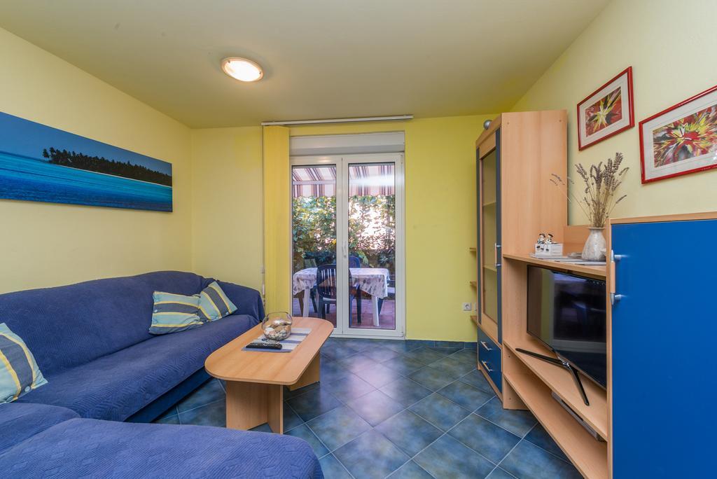 Apartment Stipic Петрчане Экстерьер фото