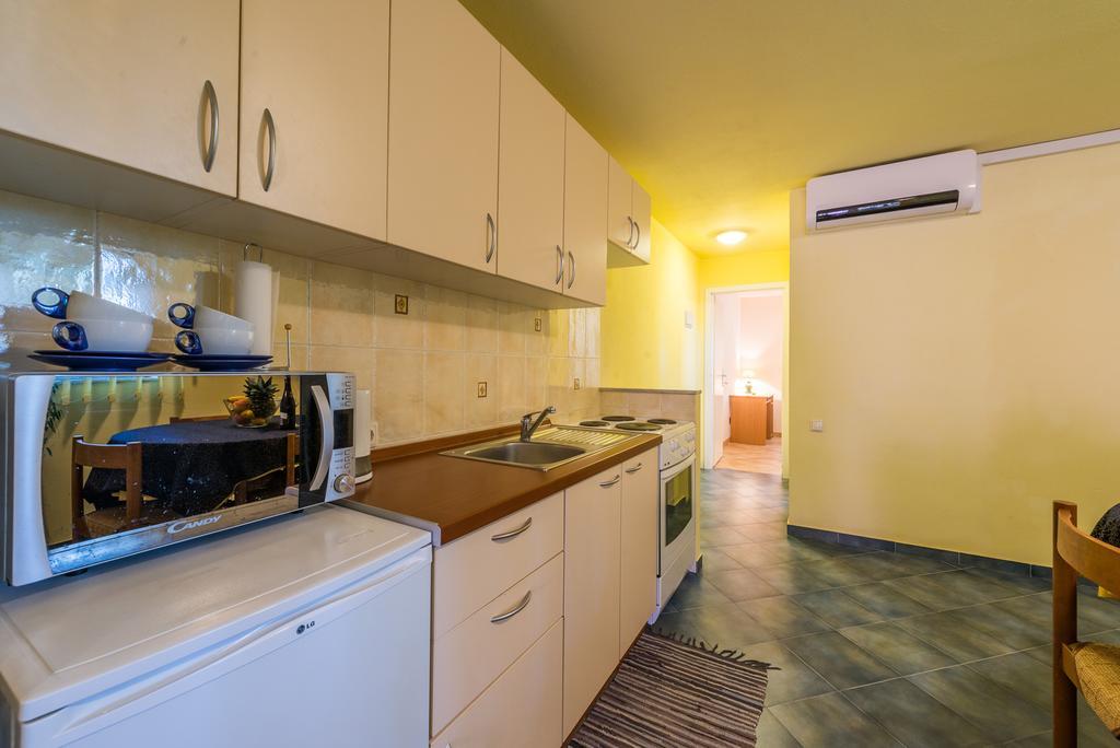 Apartment Stipic Петрчане Экстерьер фото